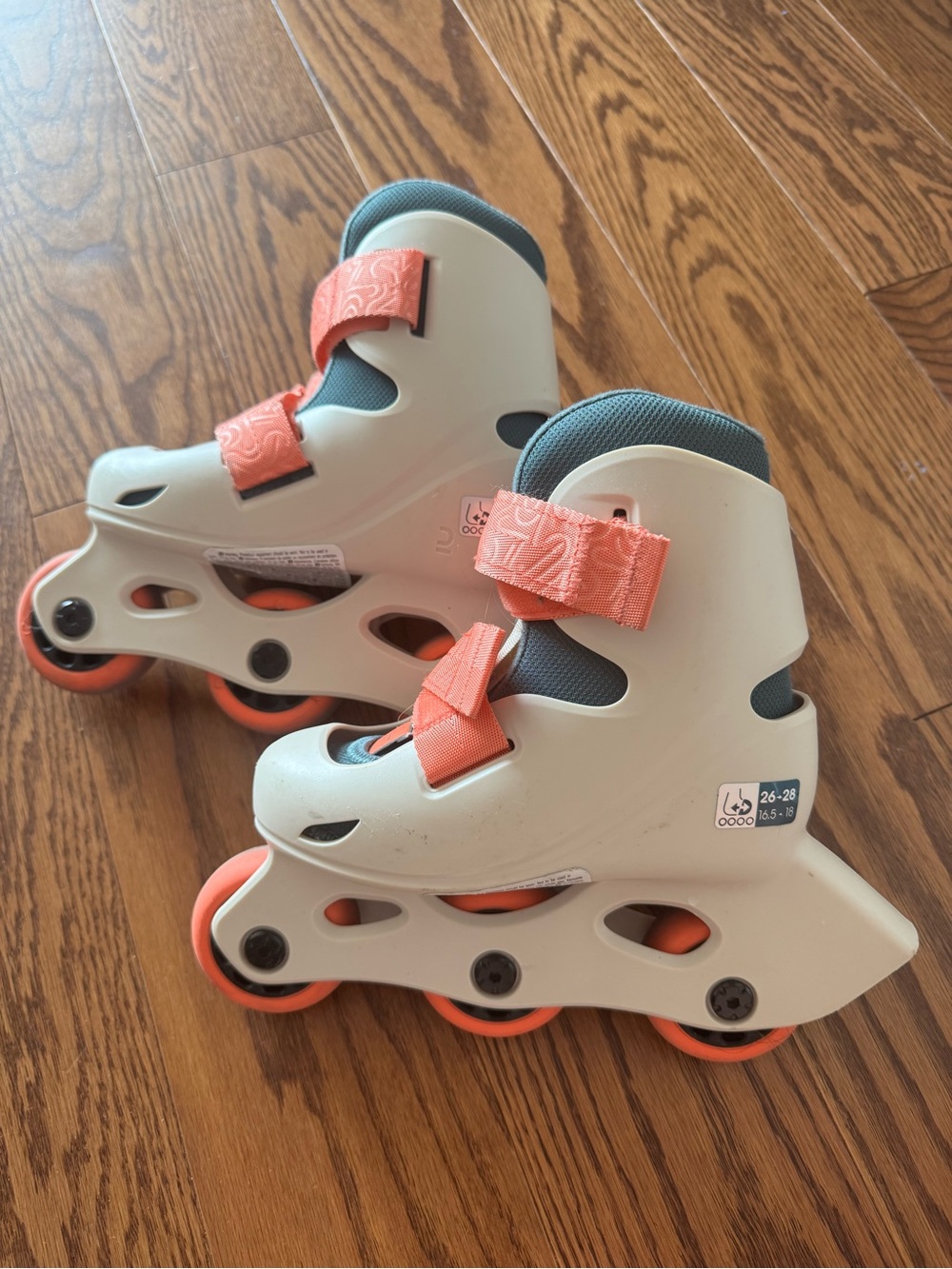 Kids Adjustable skating Shoes-Style Inline Skates in Cream and Coral